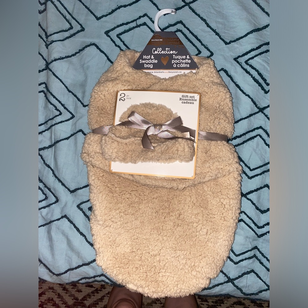 Hat & Swaddle Bag